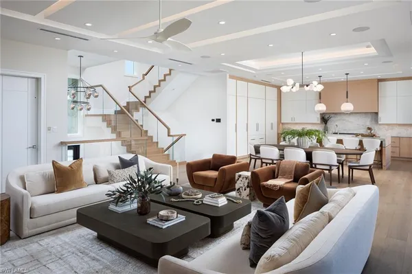 $13,995,000 | 223 Bayview Avenue, Naples, FL 34108