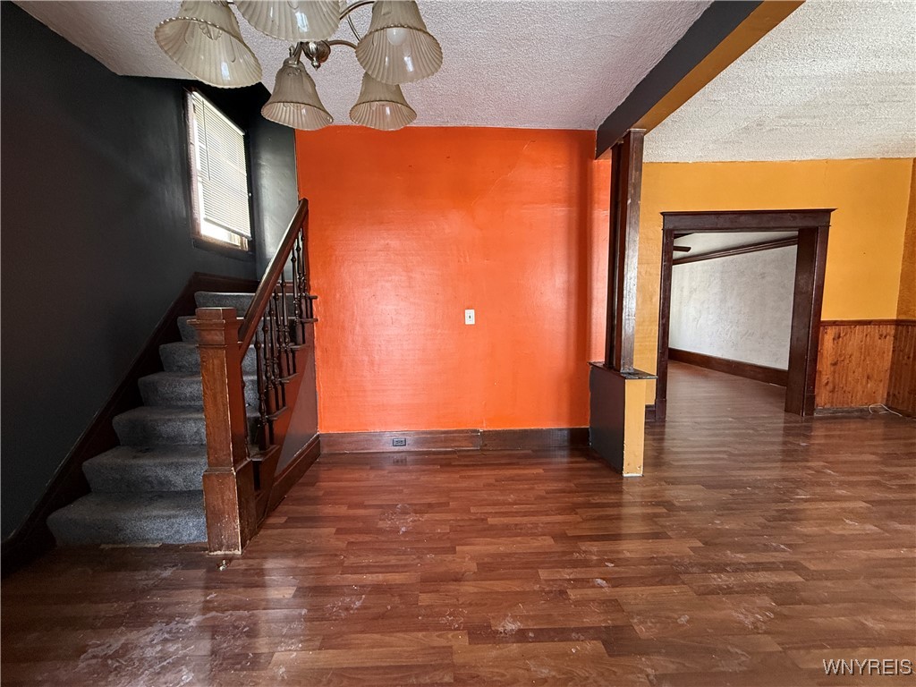 165 Folger Street Buffalo, NY 14220 - Photo 3 of 27
