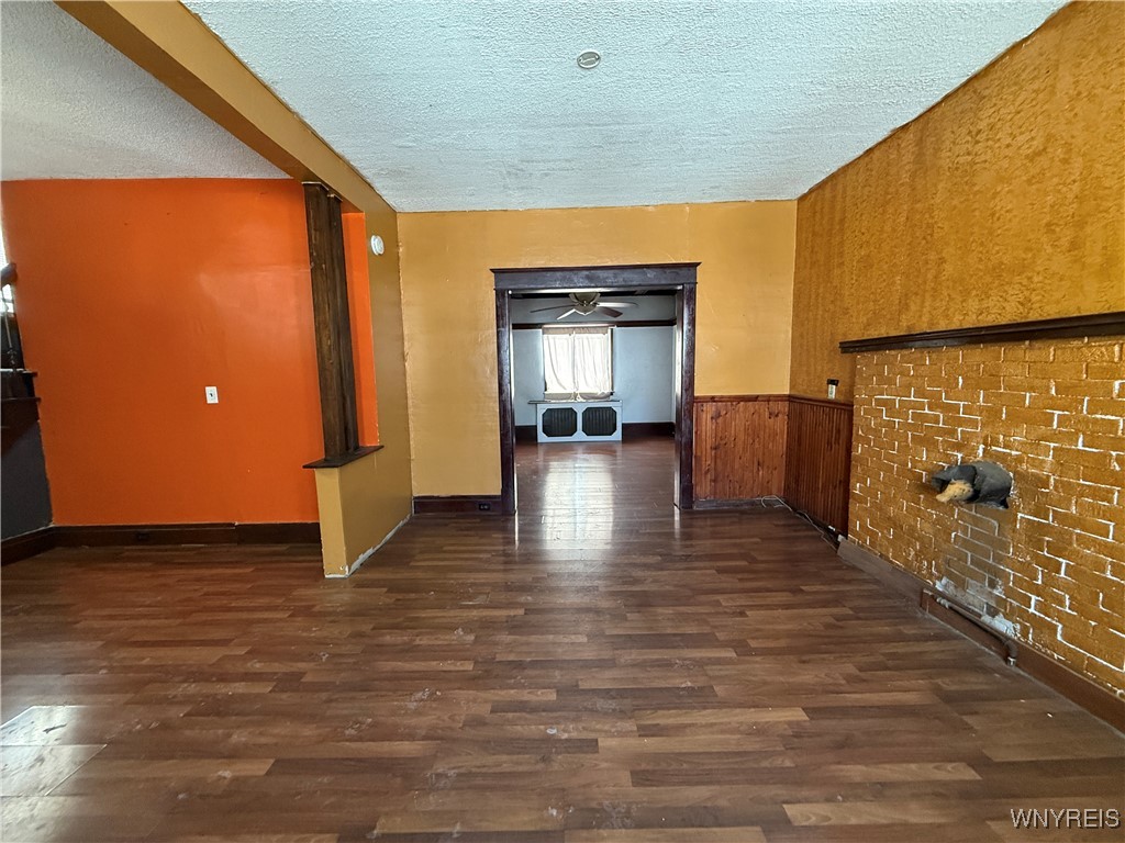 165 Folger Street Buffalo, NY 14220 - Photo 7 of 27