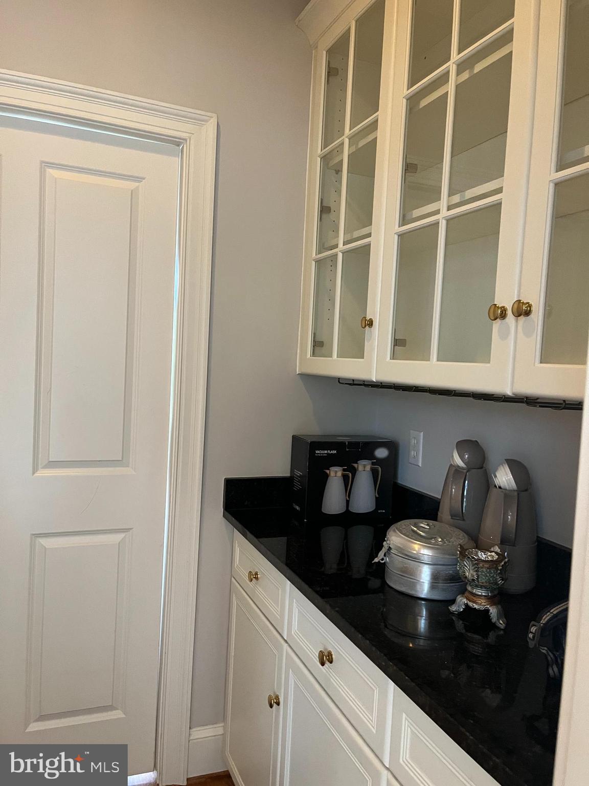 896 Chinquapin Road McLean, VA 22102 - Photo 22 of 58