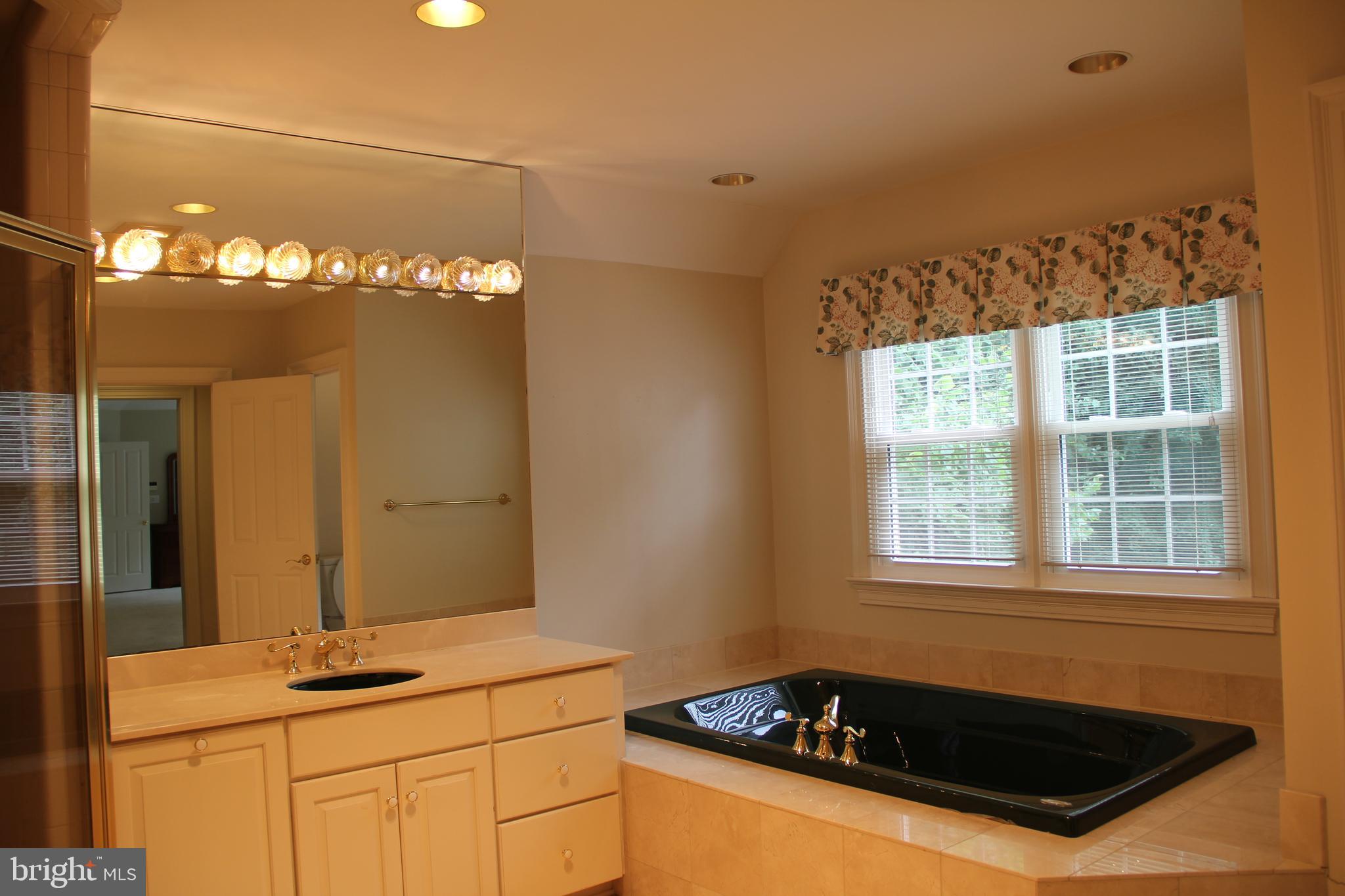 896 Chinquapin Road McLean, VA 22102 - Photo 36 of 58