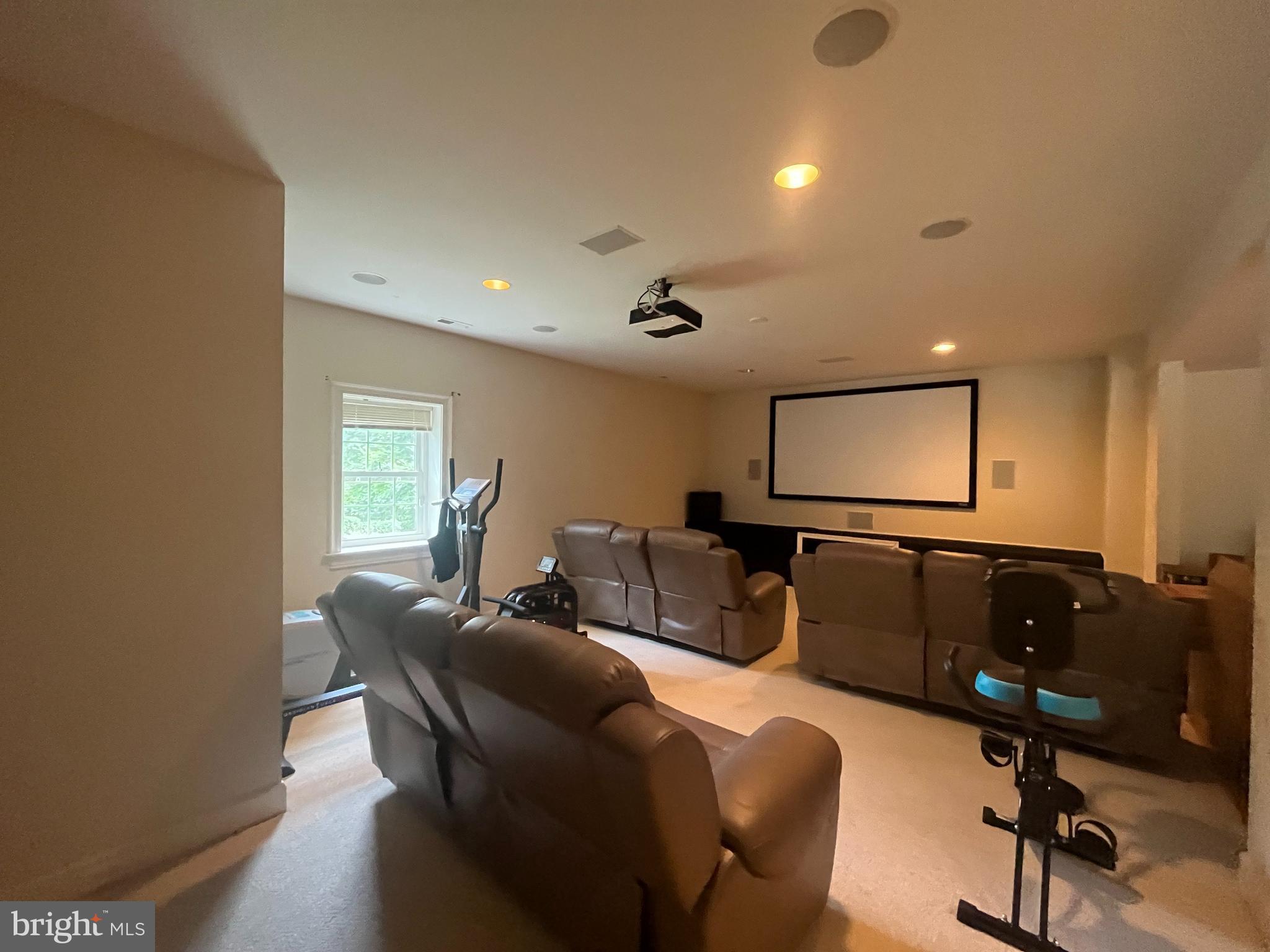 896 Chinquapin Road McLean, VA 22102 - Photo 48 of 58