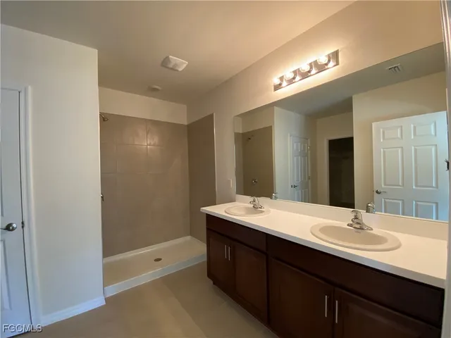 $1,650 | 1913 Northwest 24th Place, Cape Coral, FL 33993