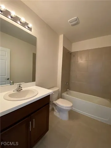 $1,650 | 1913 Northwest 24th Place, Cape Coral, FL 33993