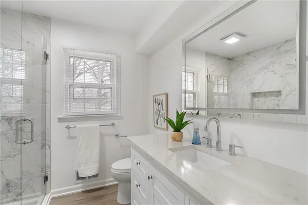 $499,000 | 9810 West 100th Terrace, Overland Park, KS 66212