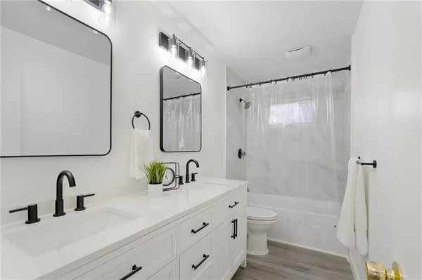 $499,000 | 9810 West 100th Terrace, Overland Park, KS 66212