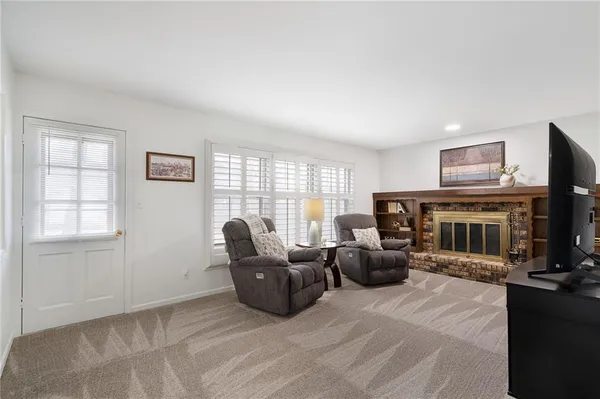 $510,000 | 9810 West 100th Terrace, Overland Park, KS 66212