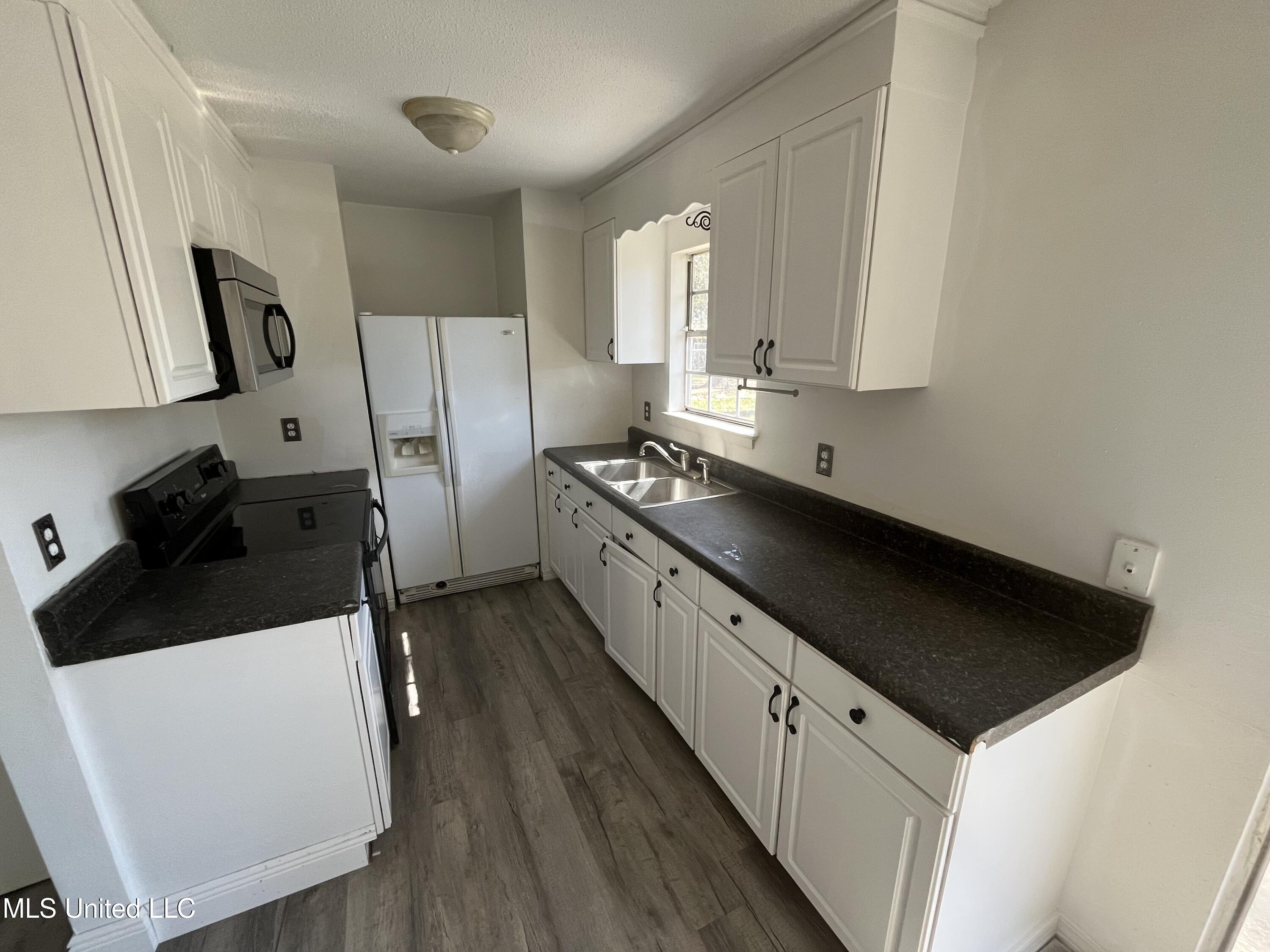 1501 Timber Lane Road Gautier, MS 39553 - Photo 11 of 12 IMG_1790