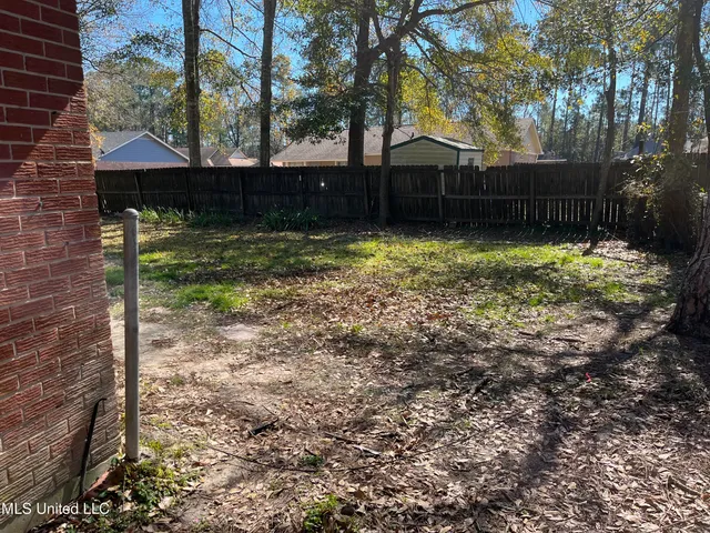 $1,300 | 1501 Timber Lane Road, Gautier, MS 39553