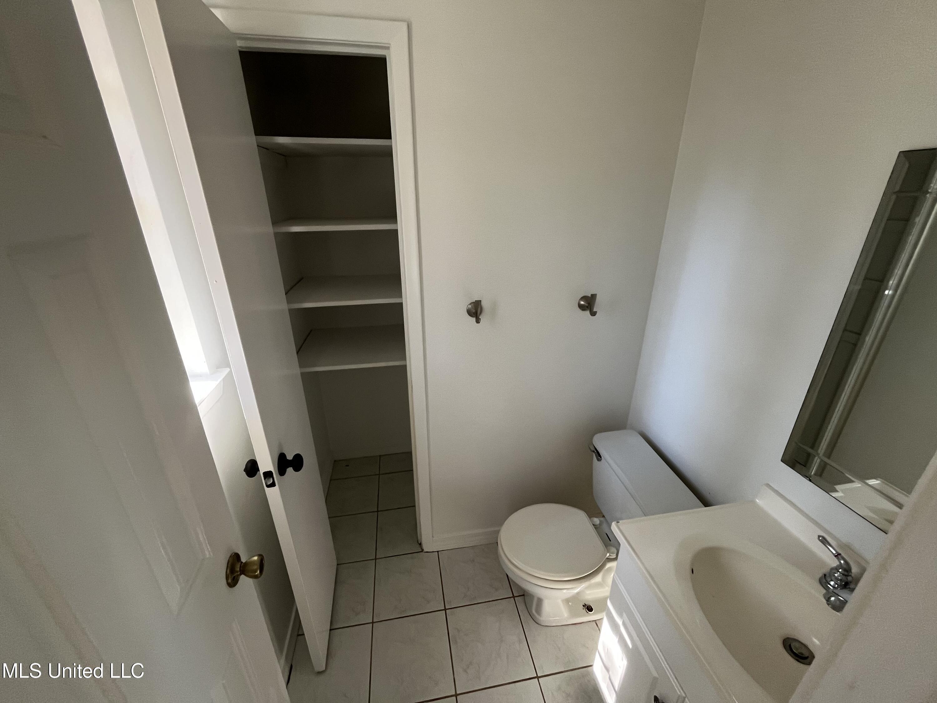 1501 Timber Lane Road Gautier, MS 39553 - Photo 5 of 12 IMG_1796