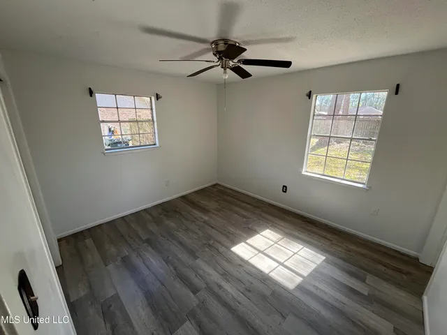 $1,300 | 1501 Timber Lane Road, Gautier, MS 39553