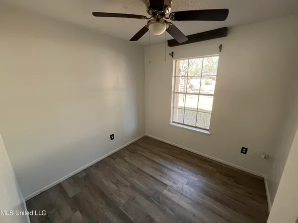 $1,250 | 1501 Timber Lane Road, Gautier, MS 39553