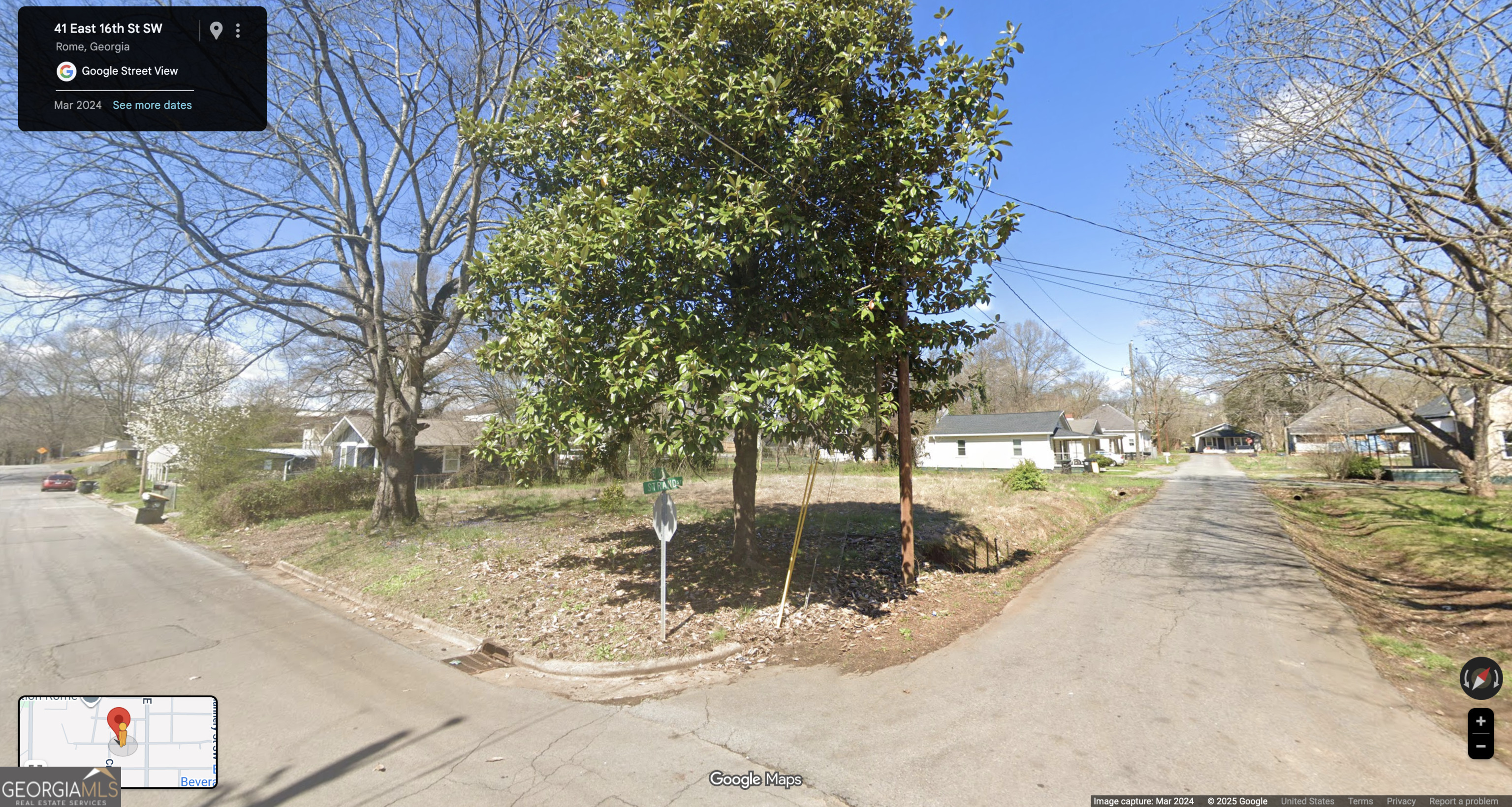 39 East 16th Street Southwest Rome, GA 30161 - Photo 4 of 6 a view of a backyard of the house