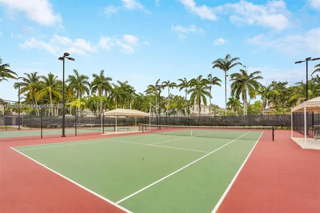 a view of a tennis court