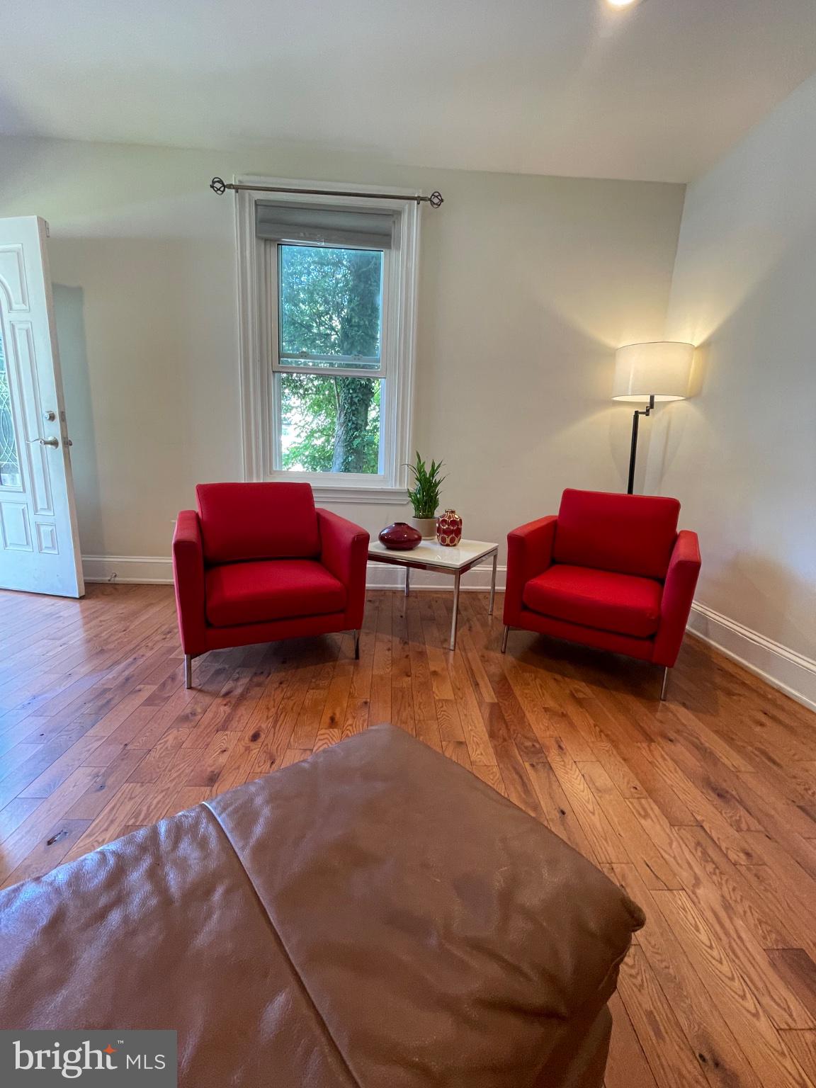 8129 Pine Road Philadelphia, PA 19111 - Photo 6 of 40 Bright and inviting living space.