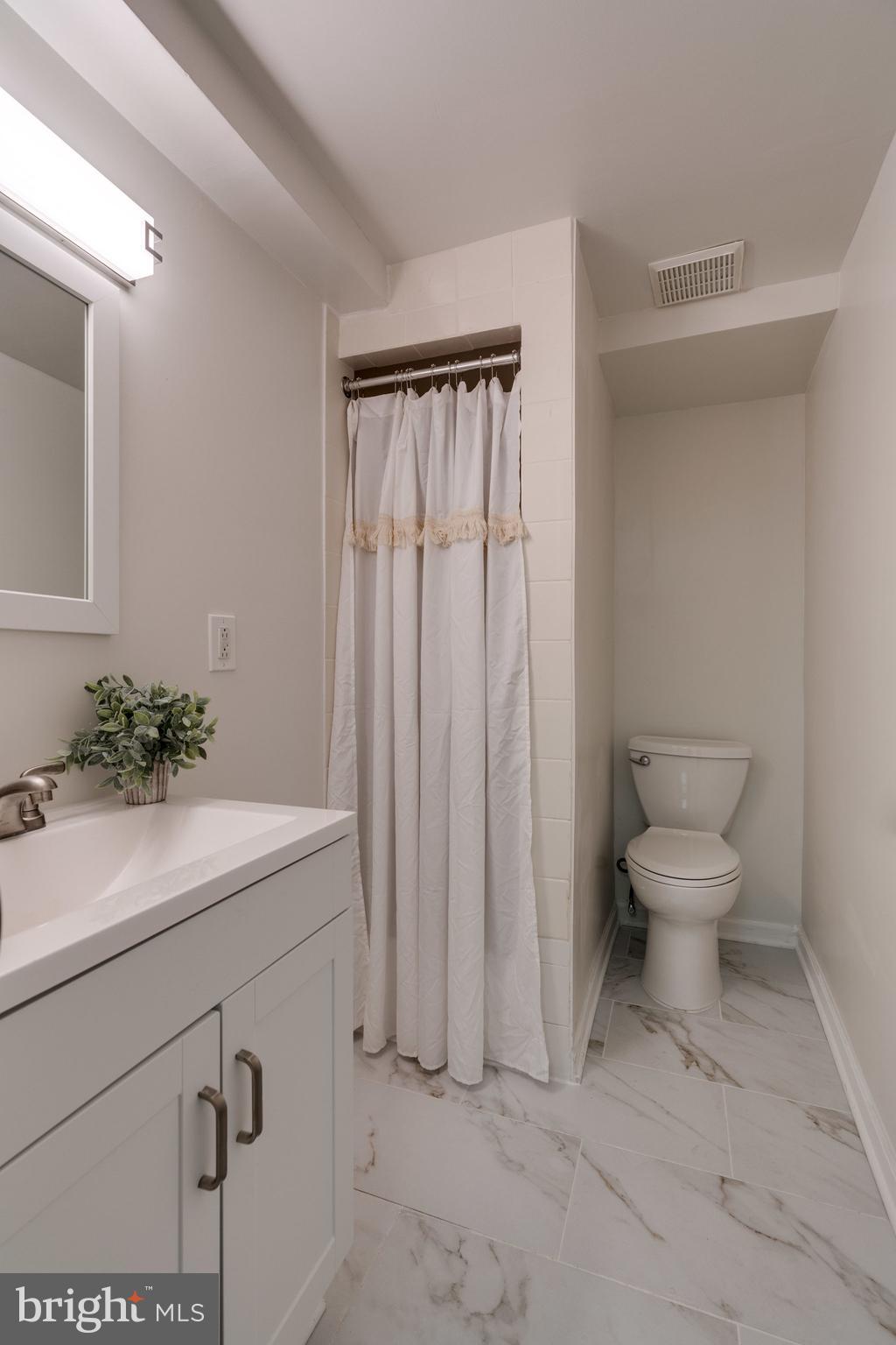 7107 Villa Park Road Springfield, VA 22150 - Photo 28 of 37 Basement Bathroom