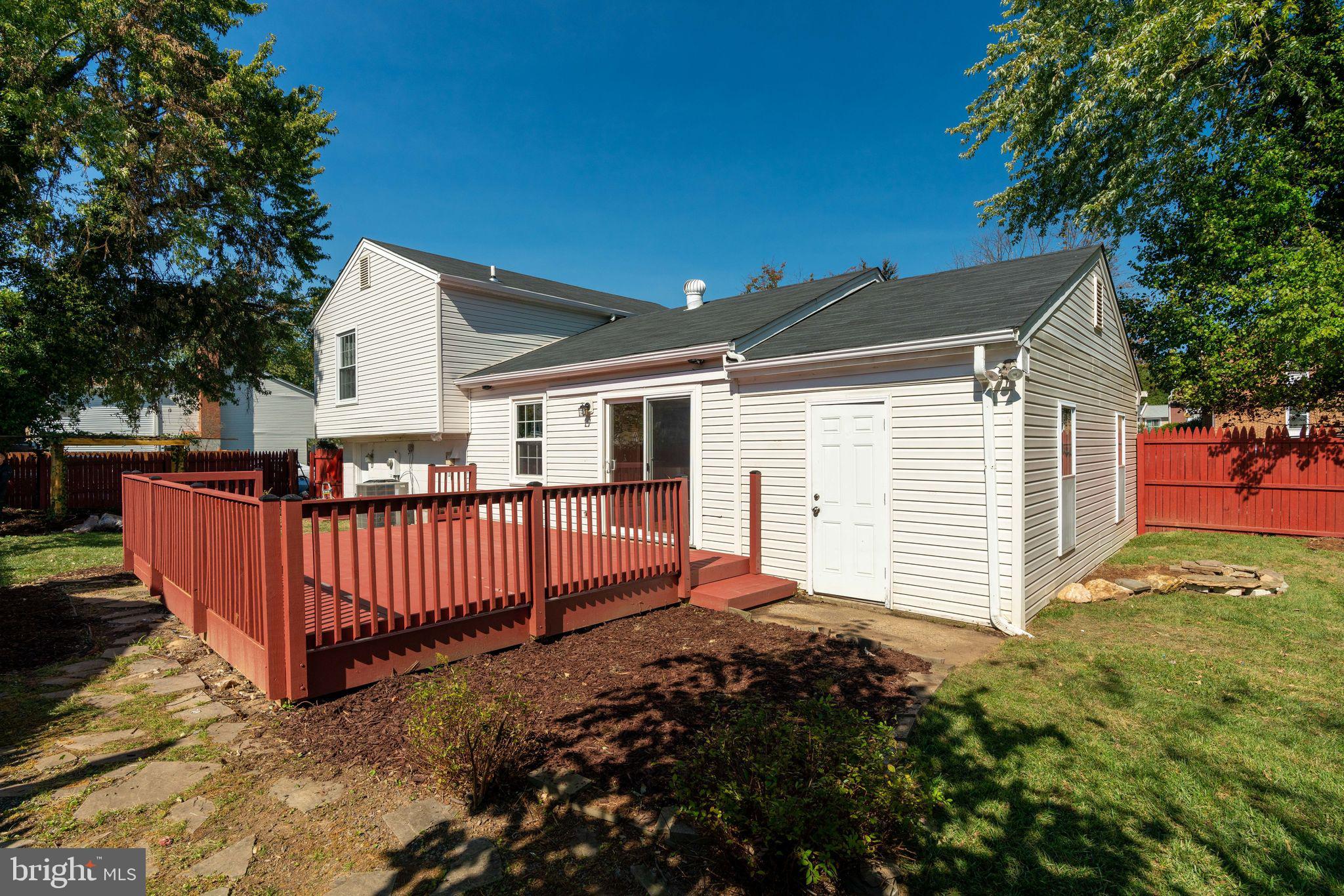 7107 Villa Park Road Springfield, VA 22150 - Photo 31 of 37 Rear Exterior