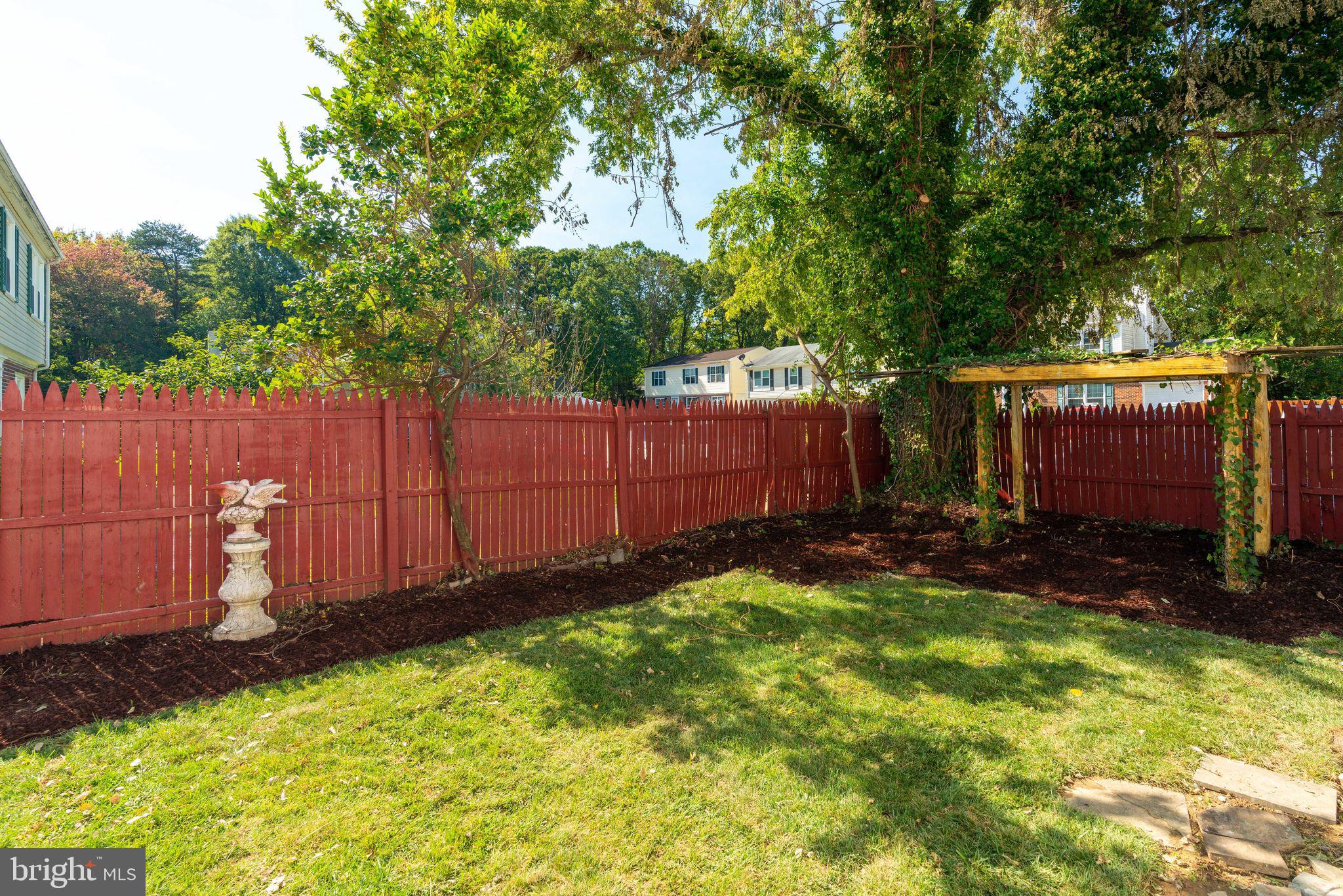 7107 Villa Park Road Springfield, VA 22150 - Photo 35 of 37 Fenced Yard