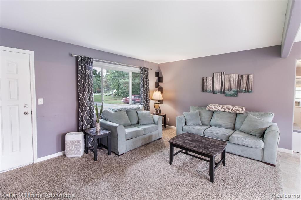 8302 North McKinley Road Flushing, MI 48433 - Photo 7 of 33 Gallery Image 7