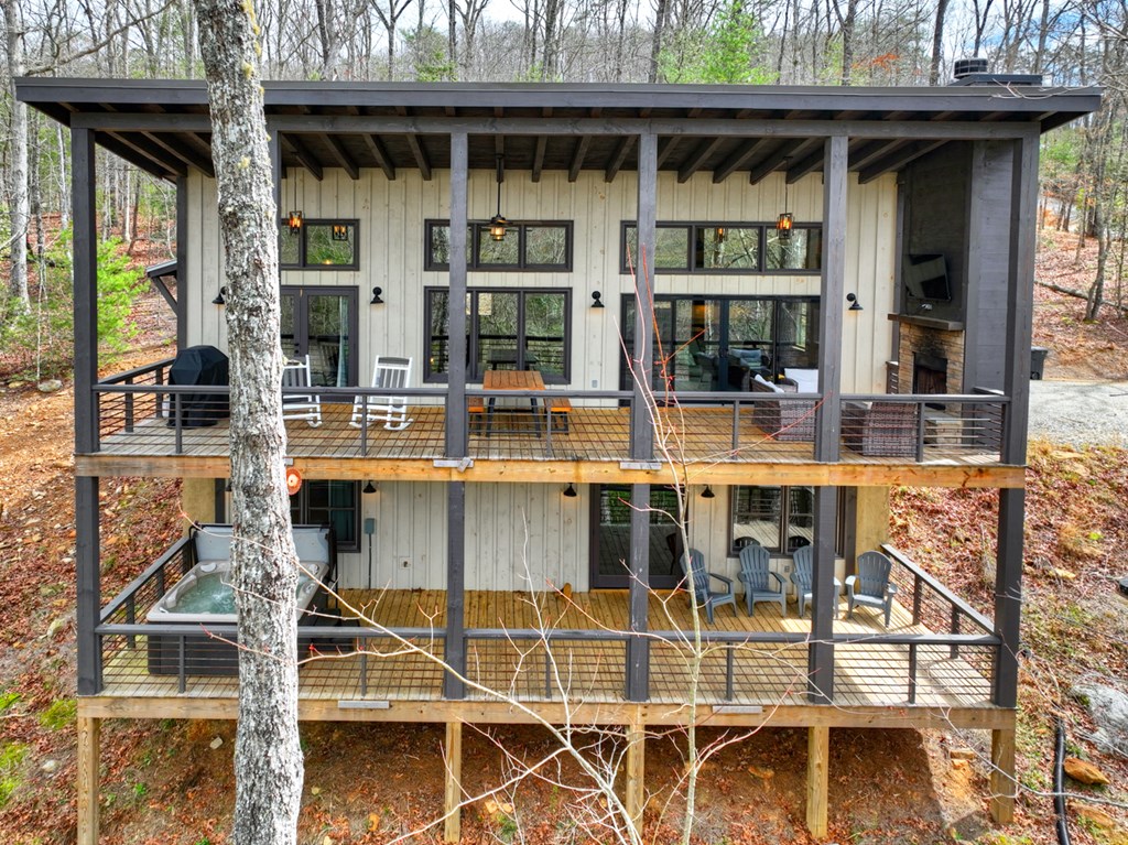 171 Cohutta Overlook Trail Blue Ridge, GA 30513 - Photo 47 of 47 a view of a building with a porch