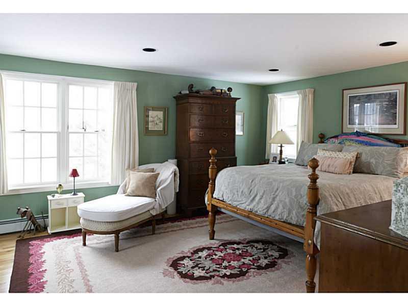 2 Fox Hill Road Cape Elizabeth, ME 04107 - Photo 15 of 34 Master Bedroom. 1st Floor Master Bedroom
