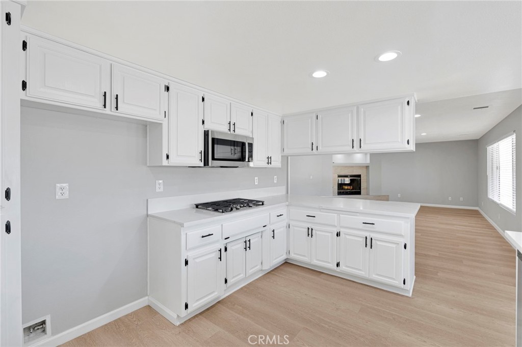 16731 Iwa Road Apple Valley, CA 92307 - Photo 16 of 70