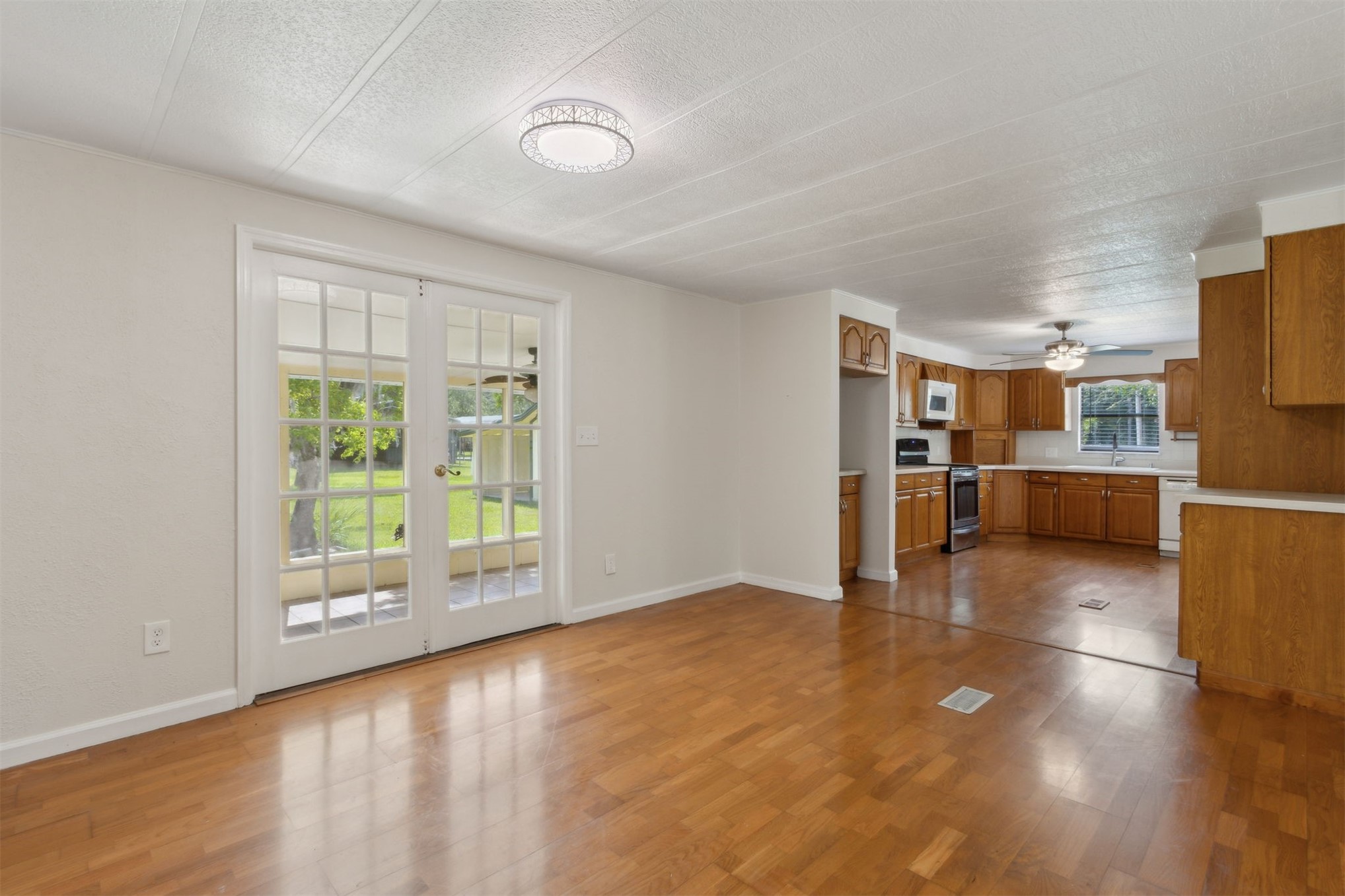 2889 Santa Fe Trail Hilliard, FL 32046 - Photo 11 of 48 INTERIOR MAIN HOME