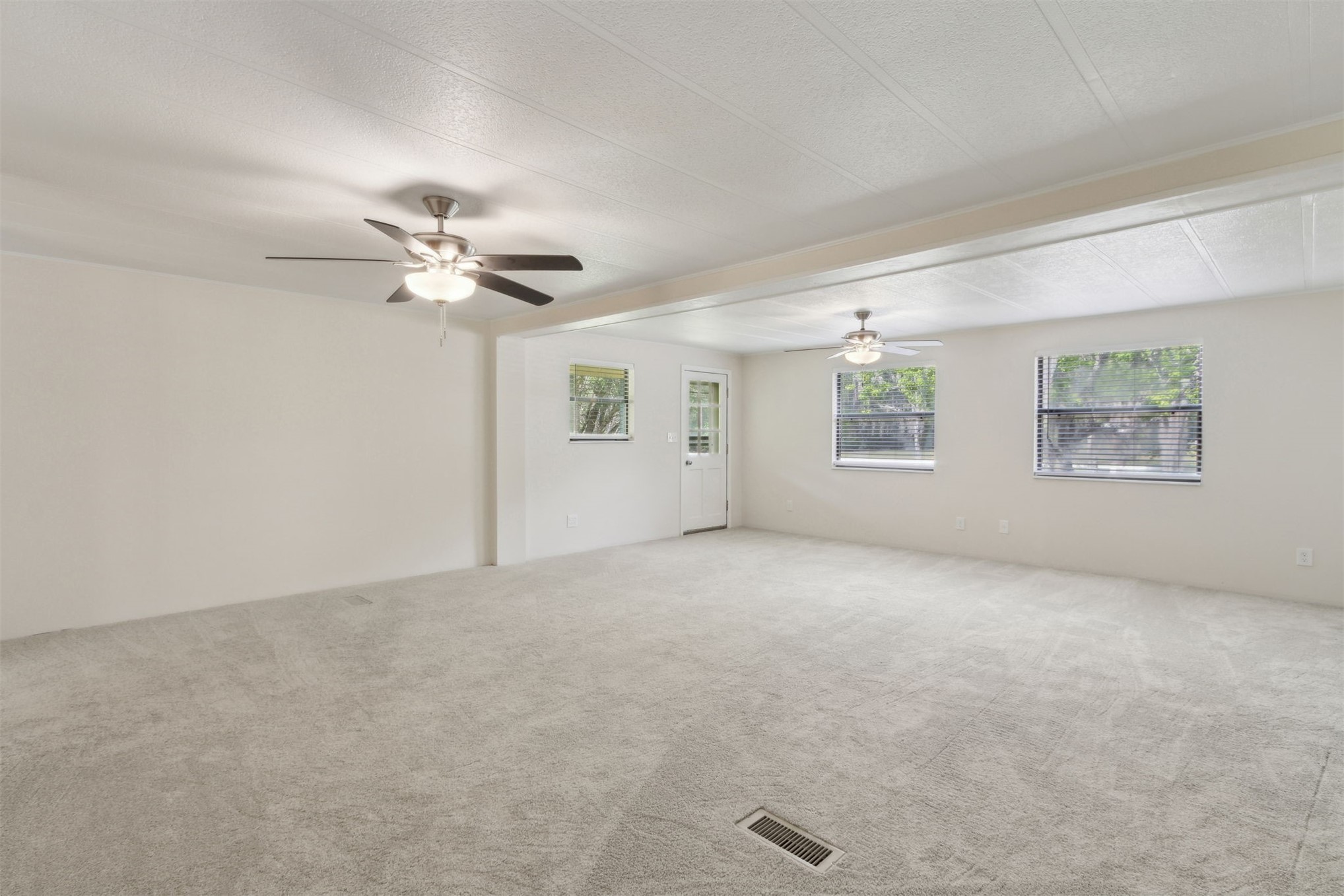 2889 Santa Fe Trail Hilliard, FL 32046 - Photo 23 of 48 LIVING AREA