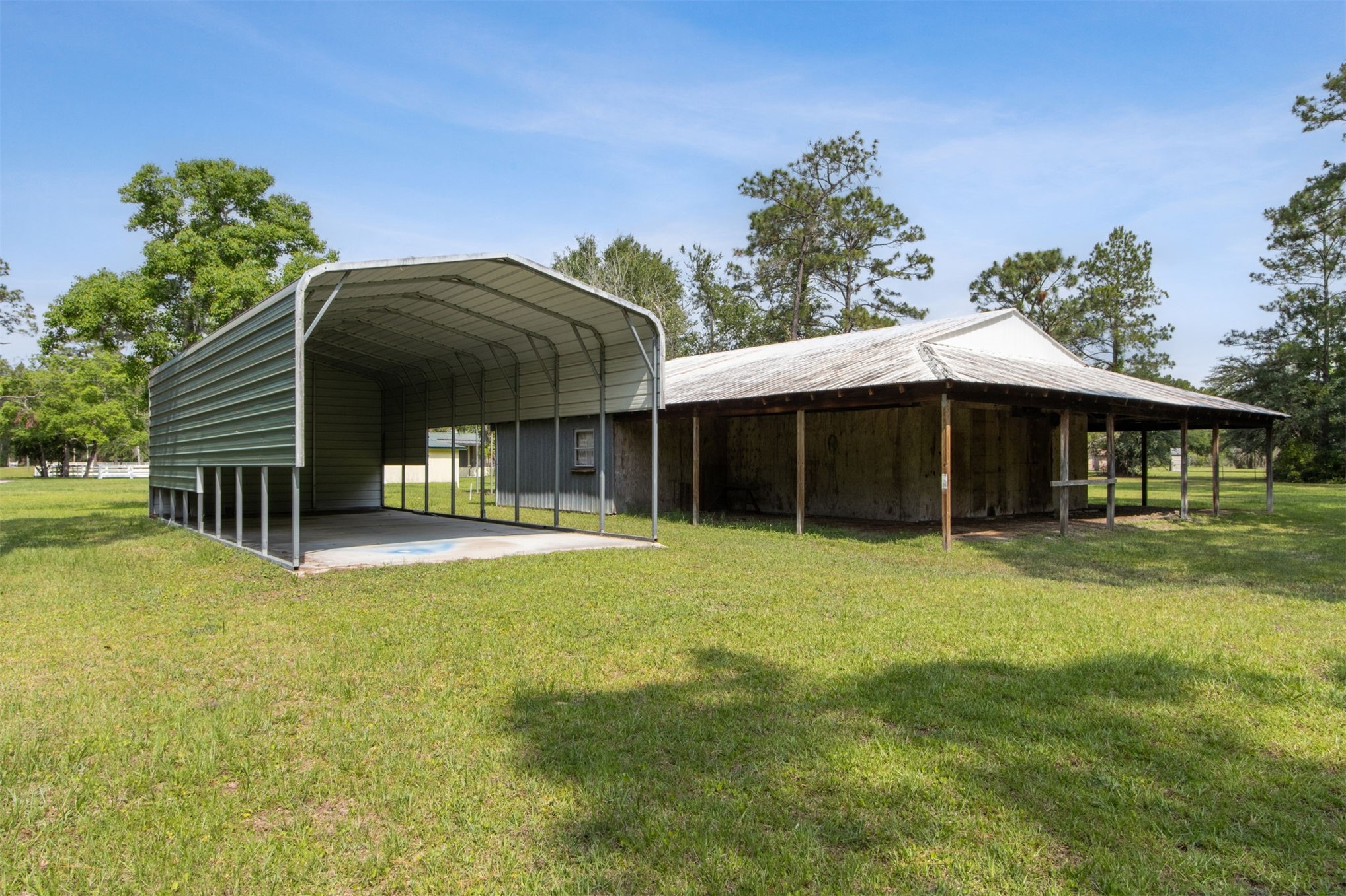 2889 Santa Fe Trail Hilliard, FL 32046 - Photo 40 of 48 WORKSHOP/ BARN WITH RV SHED