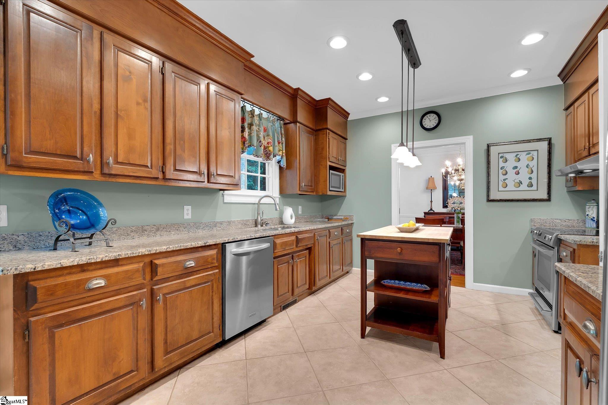706 Sugar Mill Road Greer, SC 29650 - Photo 16 of 50