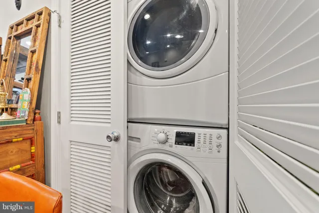 $2,750 | 1018 13th Street Southeast, Unit 2, Washington, DC 20003