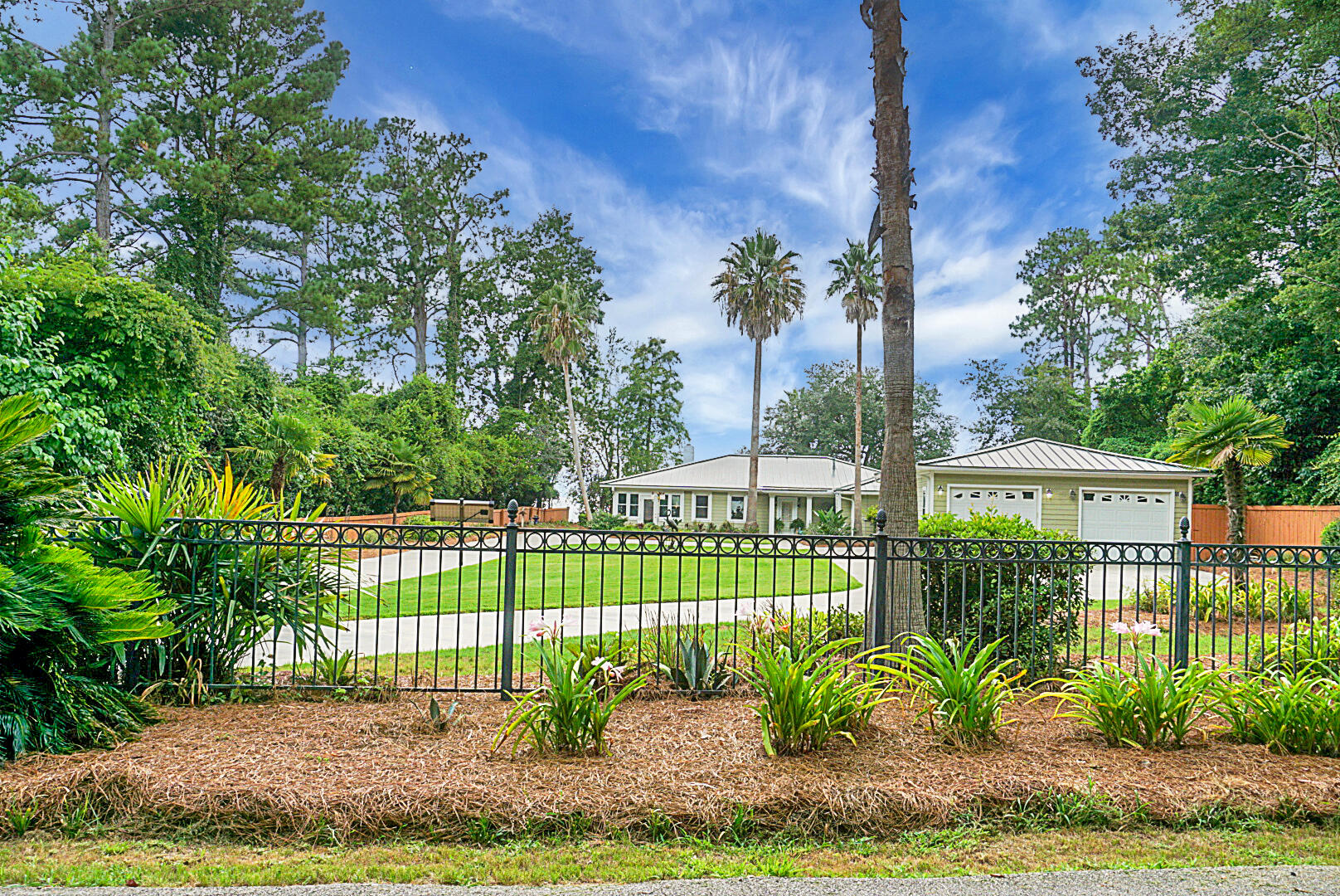 1001 Butter Road Bonneau, SC 29431 - Photo 7 of 78 DSC00204