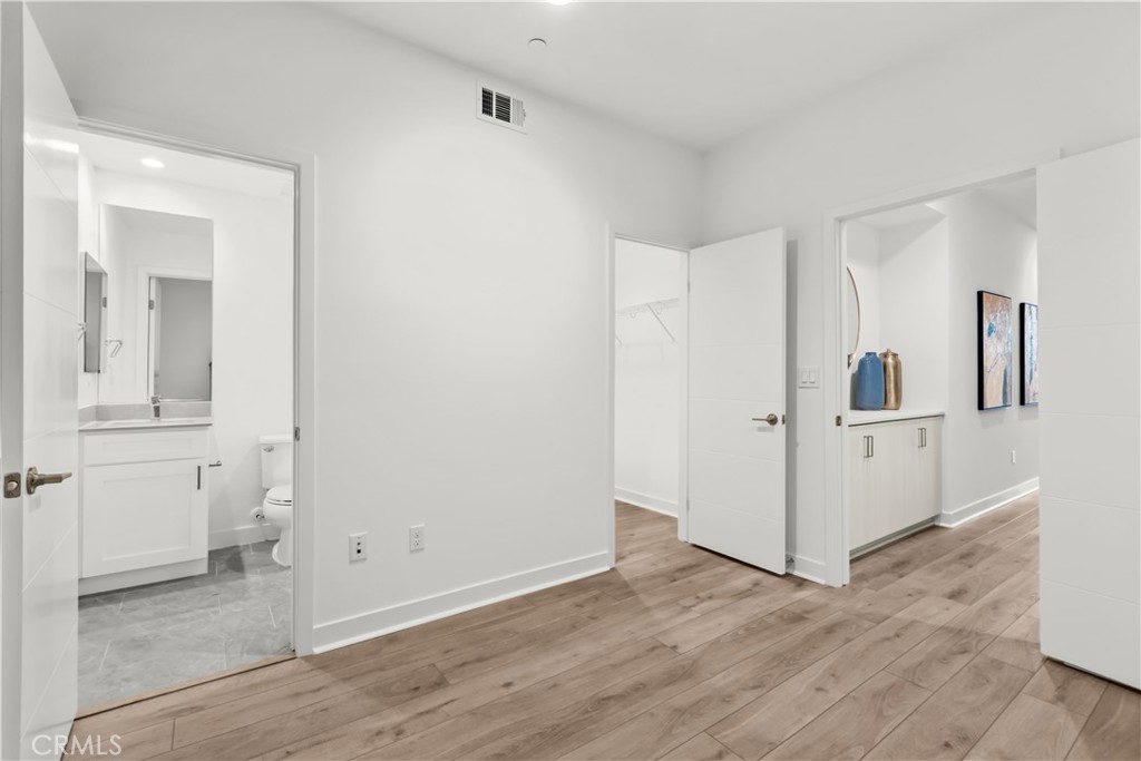 255 Elm Avenue Long Beach, CA 90802 - Photo 11 of 23