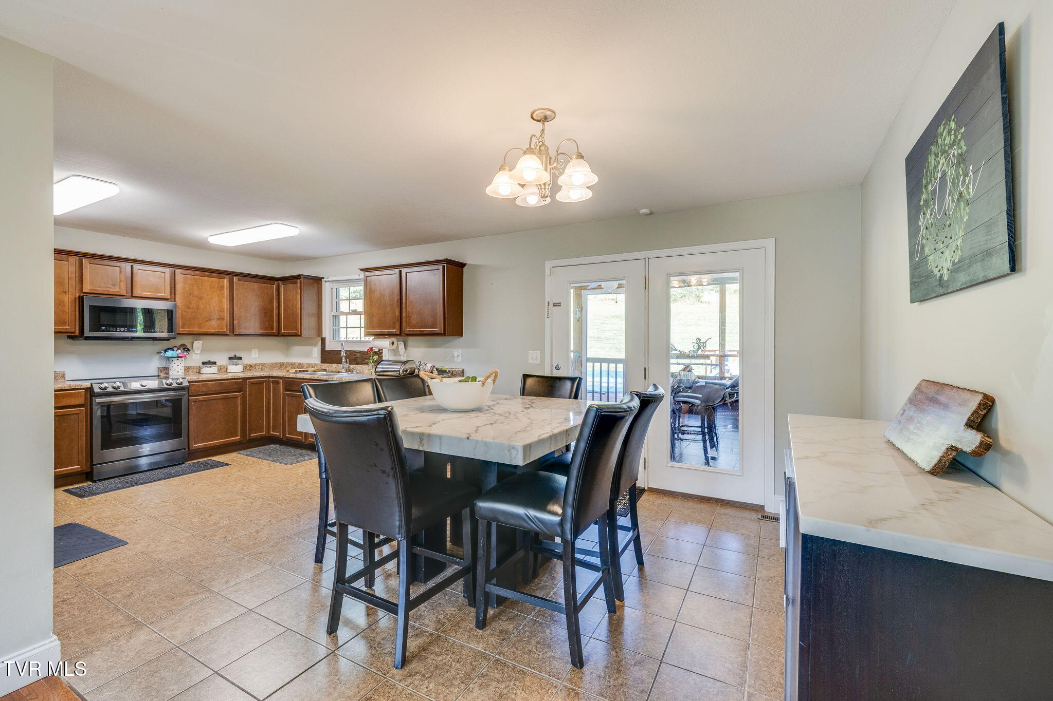 158 Slate Hill Road Telford, TN 37690 - Photo 10 of 40 010