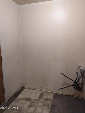 a view of utility room