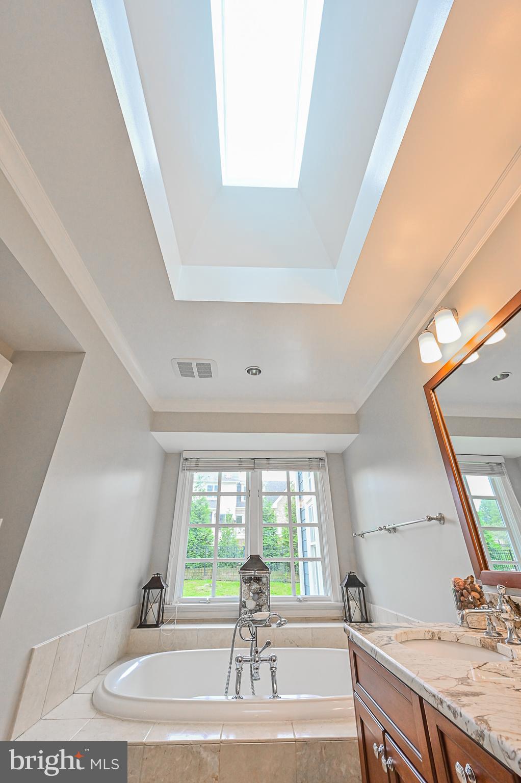 735 Seneca Road Great Falls, VA 22066 - Photo 38 of 45 Gallery Image 38