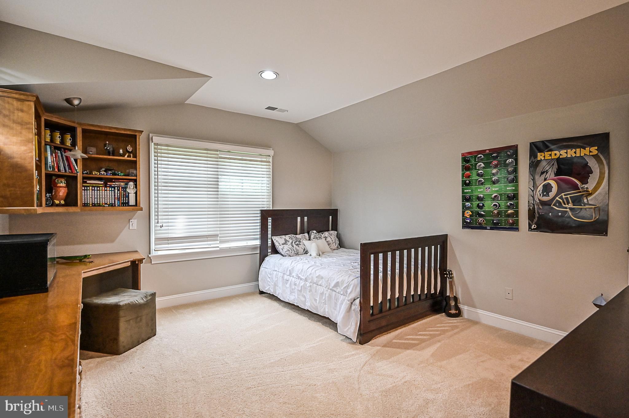 735 Seneca Road Great Falls, VA 22066 - Photo 41 of 45 Gallery Image 41