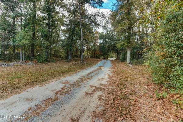 $189,000 | 7141 Road 406, Kiln, MS 39556