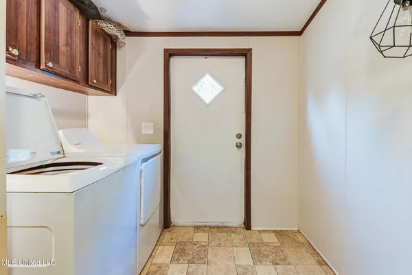 $189,000 | 7141 Road 406, Kiln, MS 39556