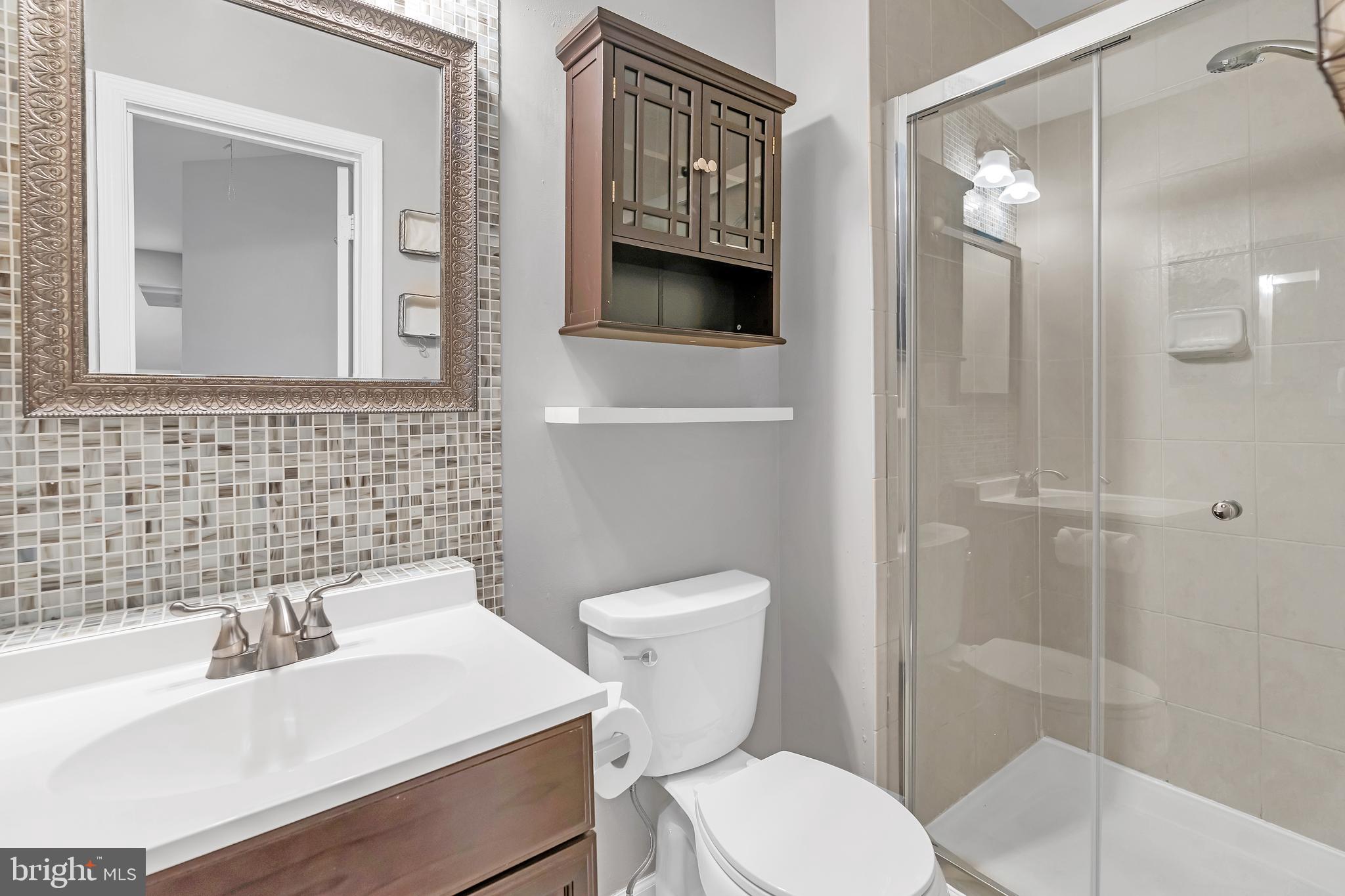 9223 Burke Road Burke, VA 22015 - Photo 17 of 31