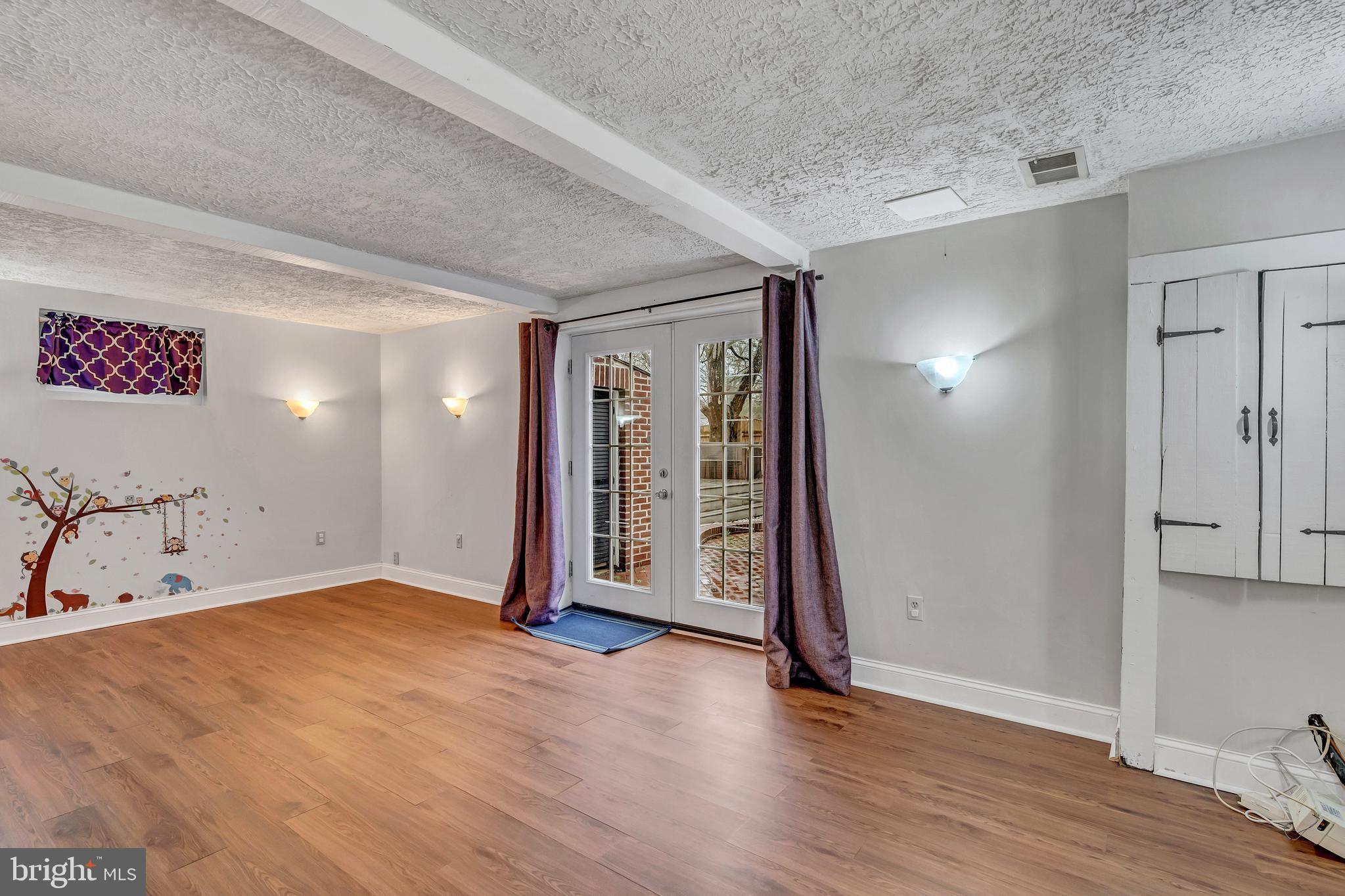 9223 Burke Road Burke, VA 22015 - Photo 27 of 31