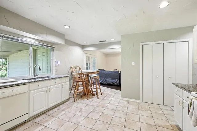 $199,900 | 325 Hastings Drive, Cedar Hill, TX 75104