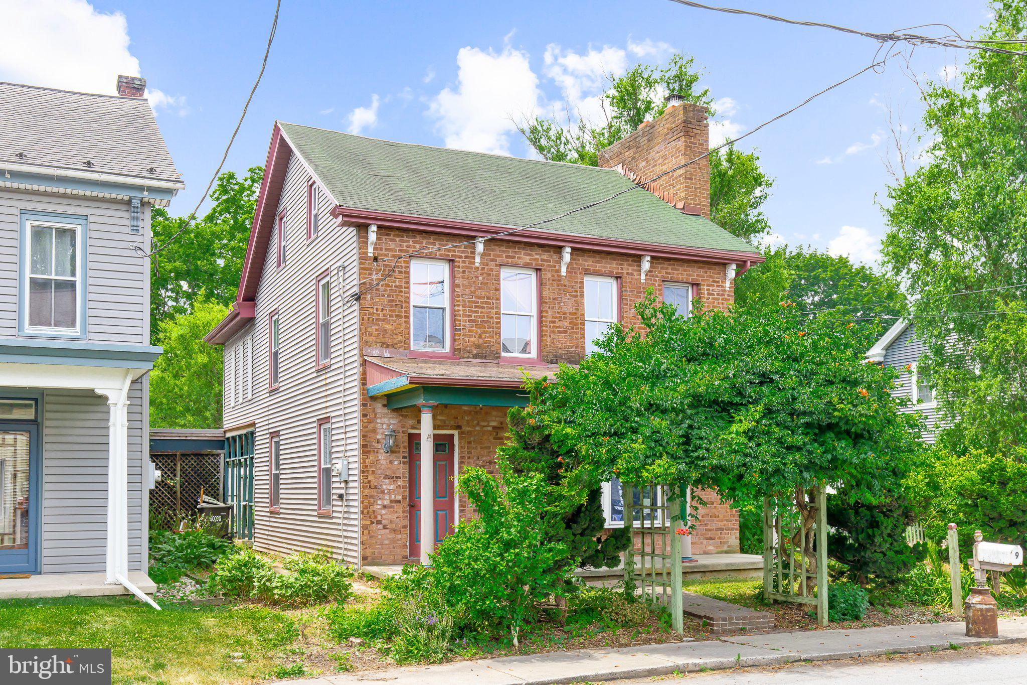 9 Stevens Road Stevens, PA 17578 - Photo 1 of 26 Front View
