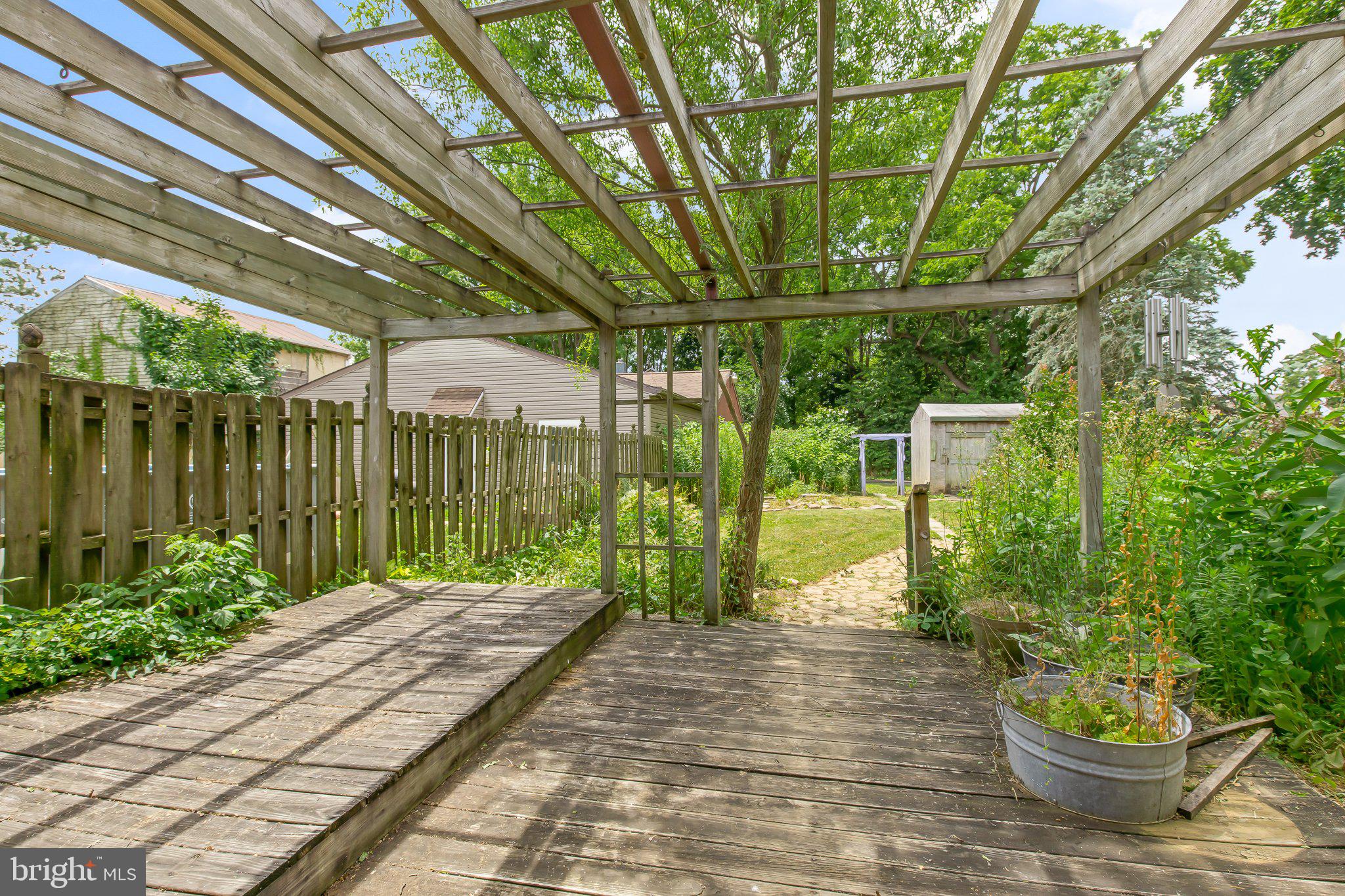 9 Stevens Road Stevens, PA 17578 - Photo 19 of 26 2-Tiered Deck