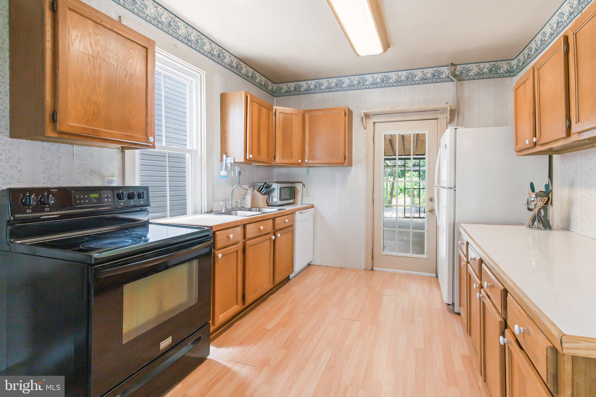 9 Stevens Road Stevens, PA 17578 - Photo 4 of 26 Kitchen