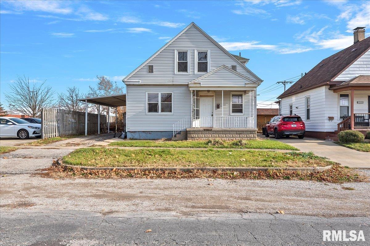 422 North Klein Street Springfield, IL 62702 - Photo 1 of 37