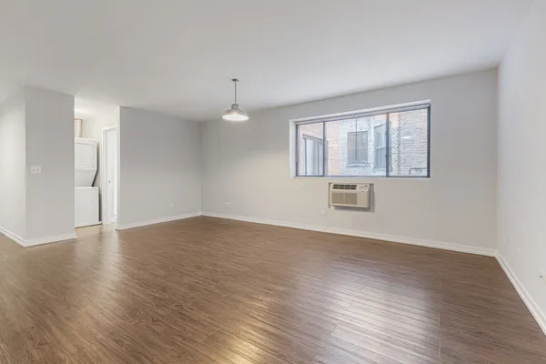 $1,750 | 6134 North Kenmore Avenue, Unit 406, Chicago, IL 60660