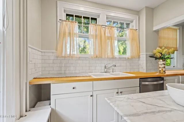 $1,700,000 | 39 5th Avenue, Saratoga Springs, NY 12866