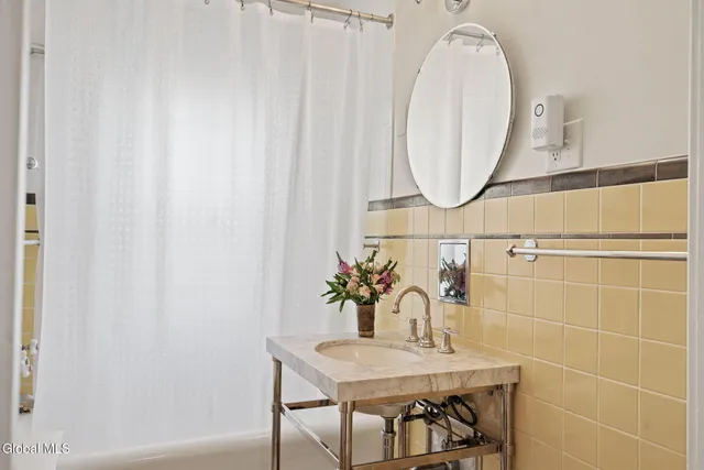 $1,700,000 | 39 5th Avenue, Saratoga Springs, NY 12866