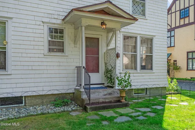 $1,700,000 | 39 5th Avenue, Saratoga Springs, NY 12866